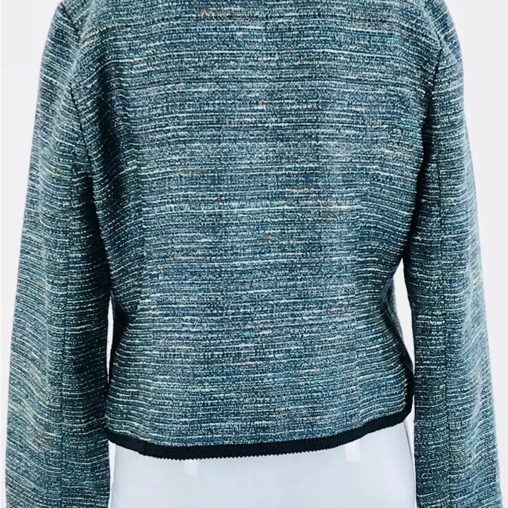 Blazer - Picture 5 of 5